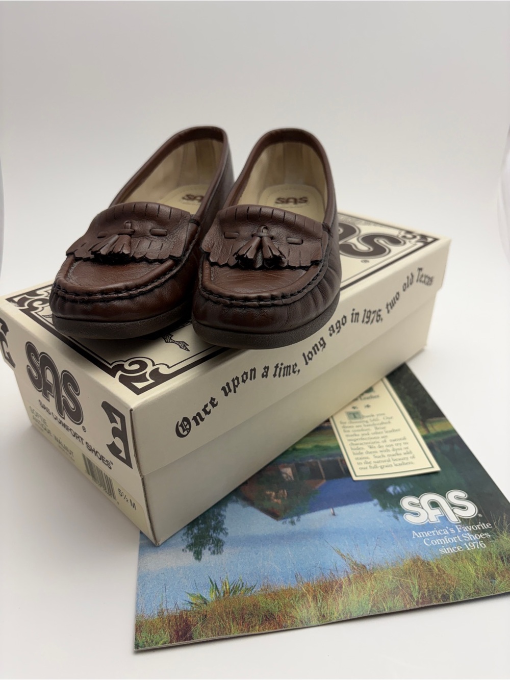 SAS Softie Women’s 5.5 M Antique Walnut Leather Kiltie Tassel Loafers USA w/ Box